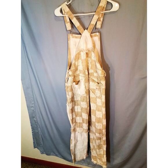 POL; Tan and cream overalls - Picture 6 of 8
